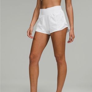 Lululemon Hotty Hot Low-Rise Lined Shorts 2.5”